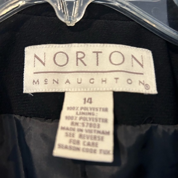 NWOT Norton McNaughton Black Tuxedo Style Blazer - Picture 3 of 9
